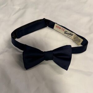 The Tie Bar Navy Bow Tie